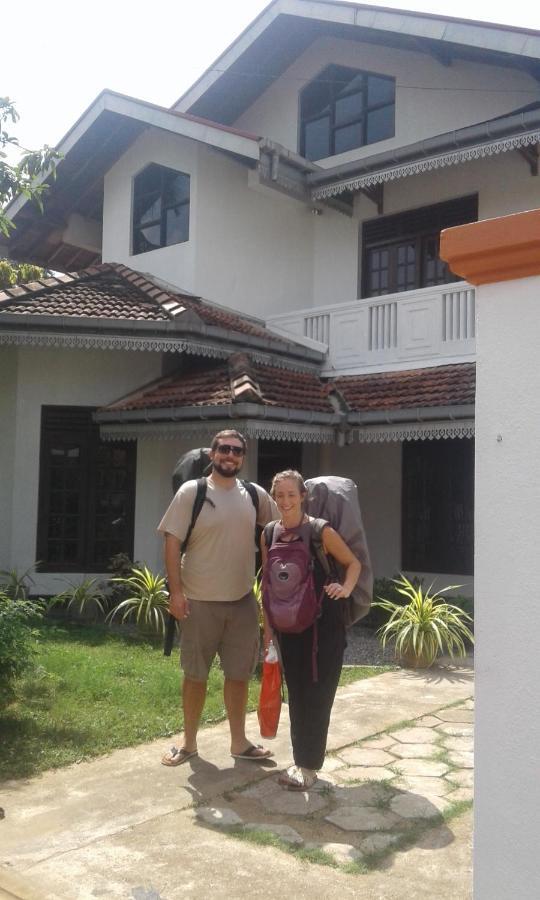 Trip "N" Chill Hostels Colombo Airport Katunayake Room photo